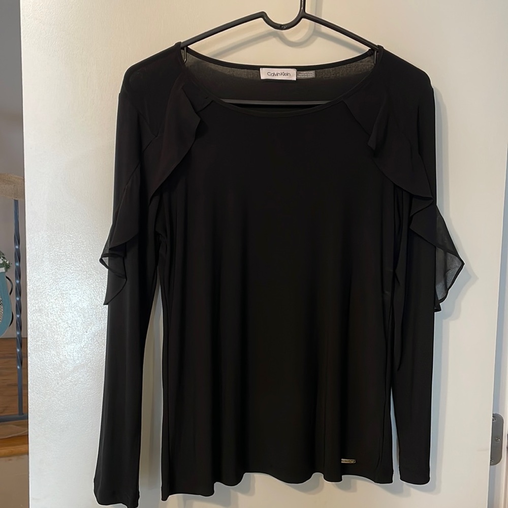 Calvin Klein black top with arm detail, small